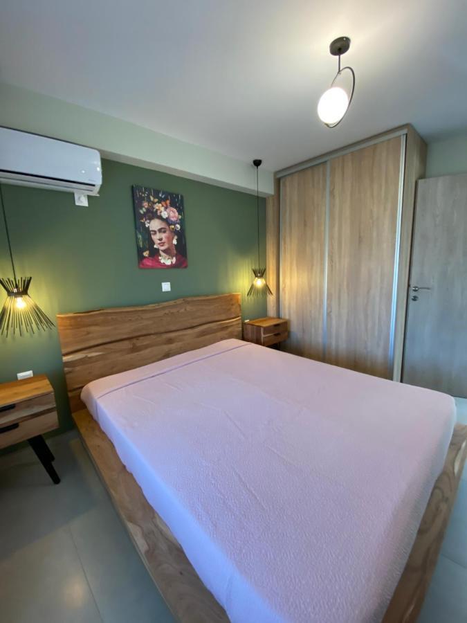 Mirovigli Family Rooms Lepedha Exterior photo